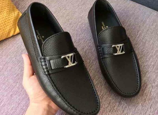 Giày lười Louis Vuitton Hockenheim Moccasin khóa nhỏ màu trắng