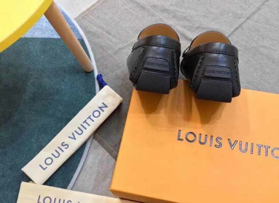 Giày lười Louis Vuitton Monte Carlo Moccasin khóa màu vàng