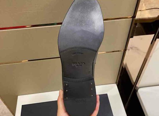 Giày lười Prada siêu cấp da bóng màu đen