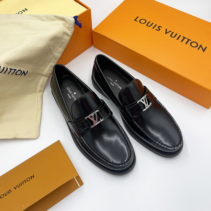 Giày lười Louis Vuitton like au Loafer Major da bóng đế cao su màu đen