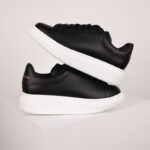 Giày Alexander McQueen Oversized black white đế trắng Like Auth