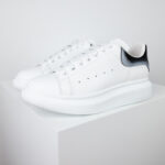 Giày Alexander McQueen Oversized White Black Fade Like Auth