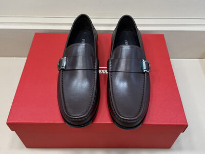 Giày loafer Ferragamo đế cao họa tiết khóa lệch màu nâu Like Auth