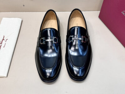 Giày loafer Salvatore Ferragamo khóa ngang da bóng Like Auth