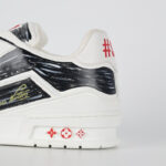 Giày Louis Vuitton Trainer Colored In White Black Best Quality